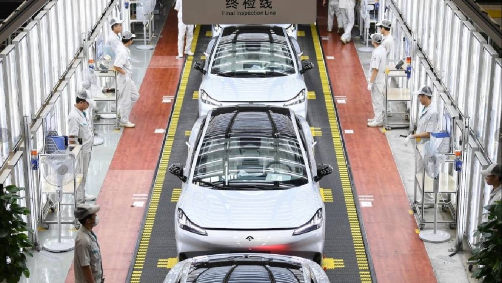 美国宣布提高对中国电动车徵收的关税后，加拿大正考虑跟进这一举措。