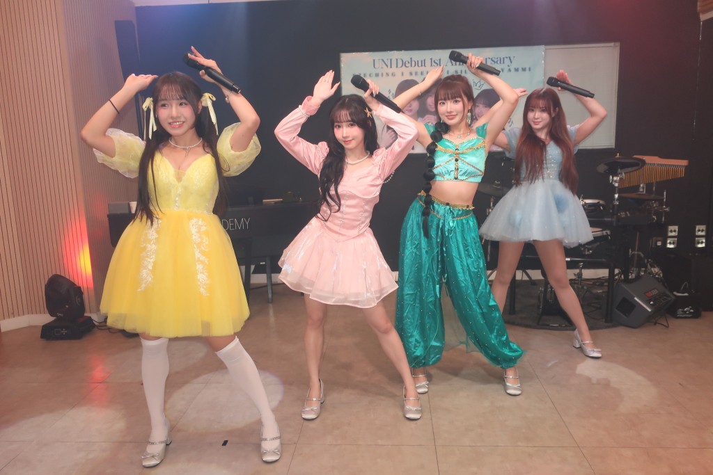 UNi再唱《NOW》，出現「咪嘴」情況，徘徊走音邊緣。