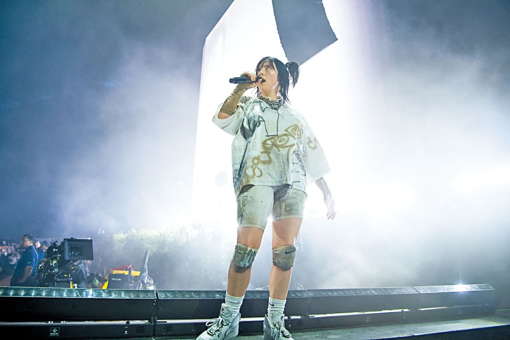 Billie自爆在Coachella音乐节，找舞蹈员任替身掩人耳目。