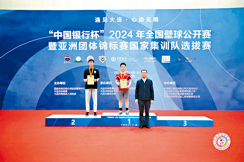 警察壁球會代表Leo Sir，衛冕全國壁球公開賽成人組冠軍