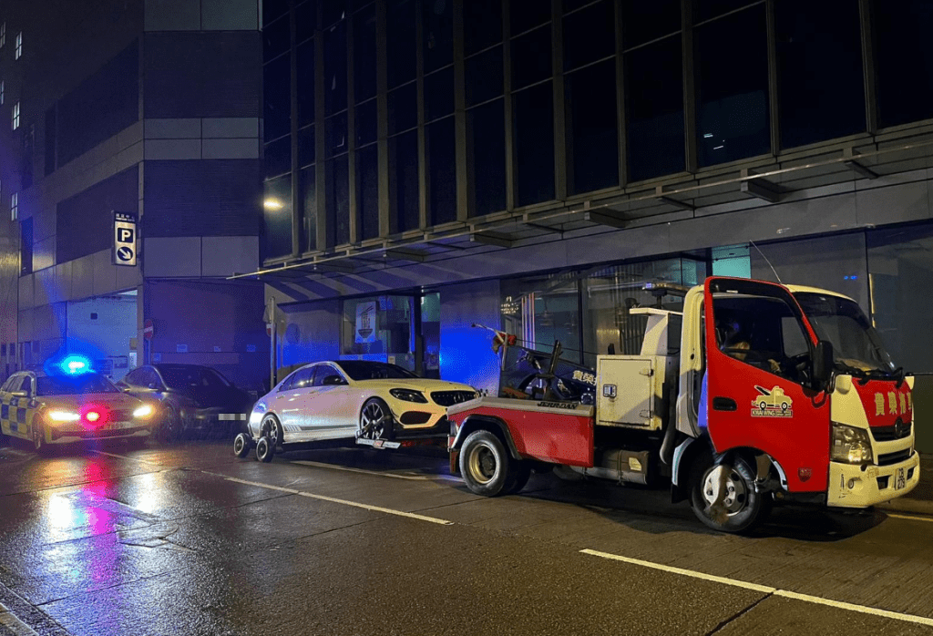 警方拖走有關車輛。警方提供