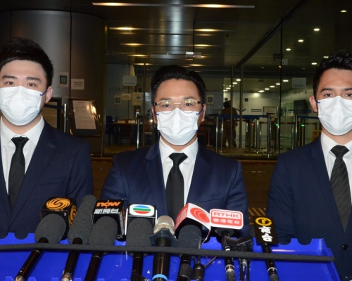 譚威信(中)指,被告自2020年8月被捕後,新的被起底人數大幅下降九成。