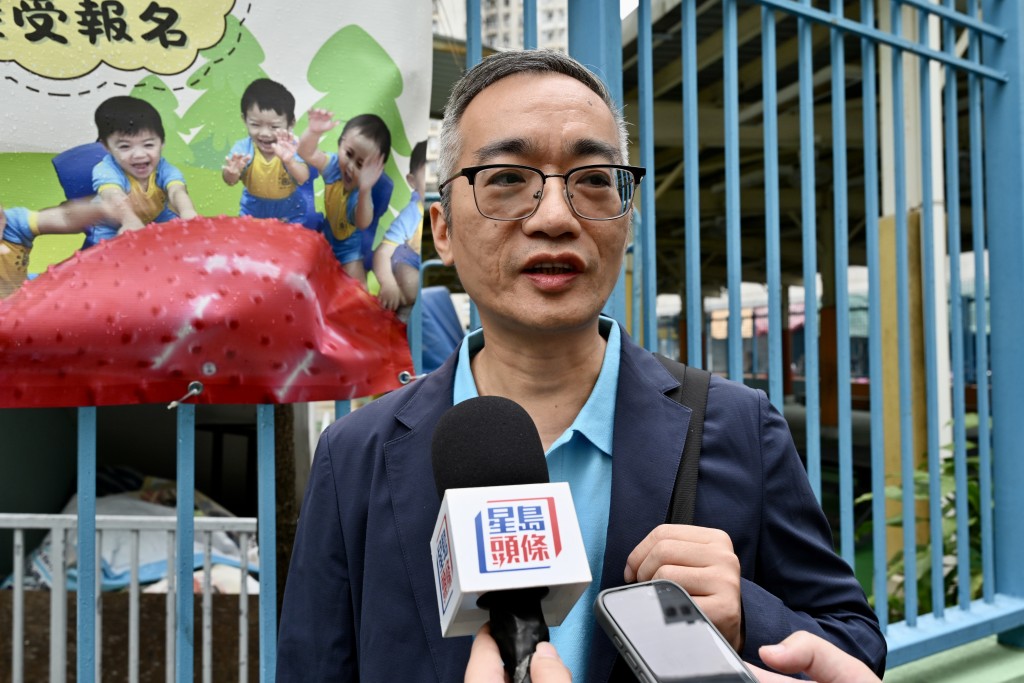 王先生建議政府研究一條向機場方向及西九龍方向的走線。 王先生建議政府研究一條向機場方向及西九龍方向的走線。