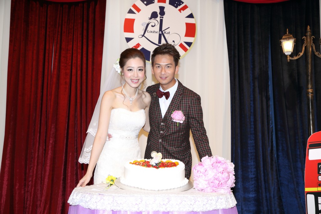 周吉佩28岁便与太太结婚，婚后不久便造人成功。