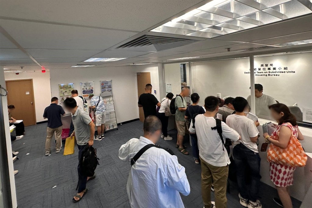 在早鳥優惠措施的推動下,當中8月的升幅非常顯著。何永賢fb 在早鳥優惠措施的推動下,當中8月的升幅非常顯著。何永賢fb