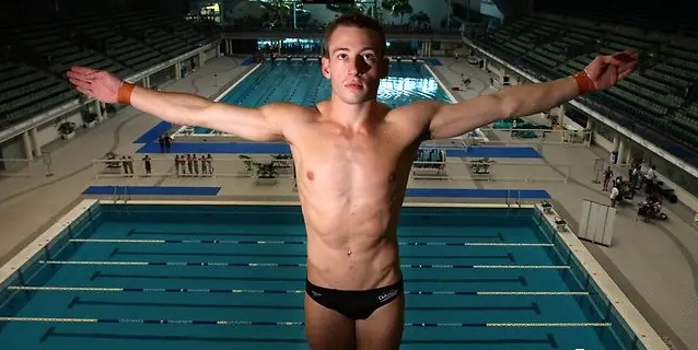 馬修因吸毒而令他的跳水運動員生涯終止。