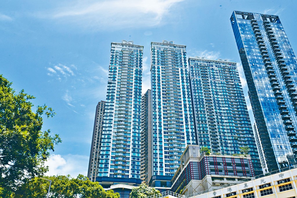 大坑名門3座高層A室，面積約1752方呎，新近以4850萬易手。