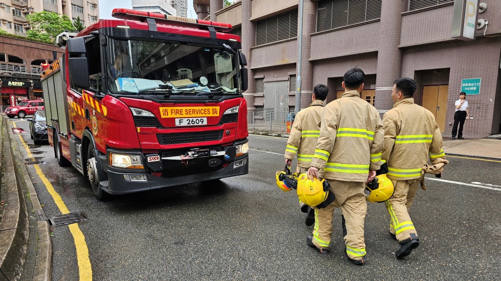 馬鞍山屋苑單位佈置過多滅蝨彈 濃煙湧出惹火災驚魂