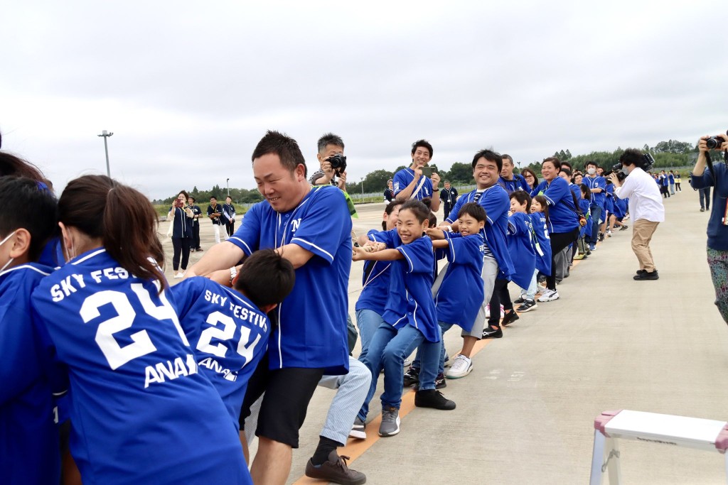 比賽有400名額，但有3400人報名。（X@naritacity_）