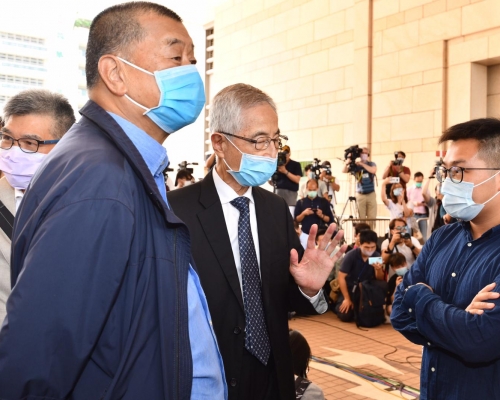 黎智英、李柱銘。