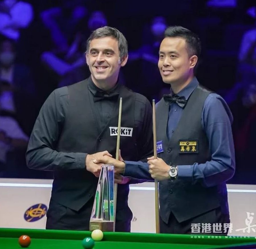 縱使面對如奧蘇利奧這等世界第一強敵，傅家俊也全力以卦不言棄，絕對是女兒好傍樣。（圖片來源：Instagram@香港世界桌球大師賽）