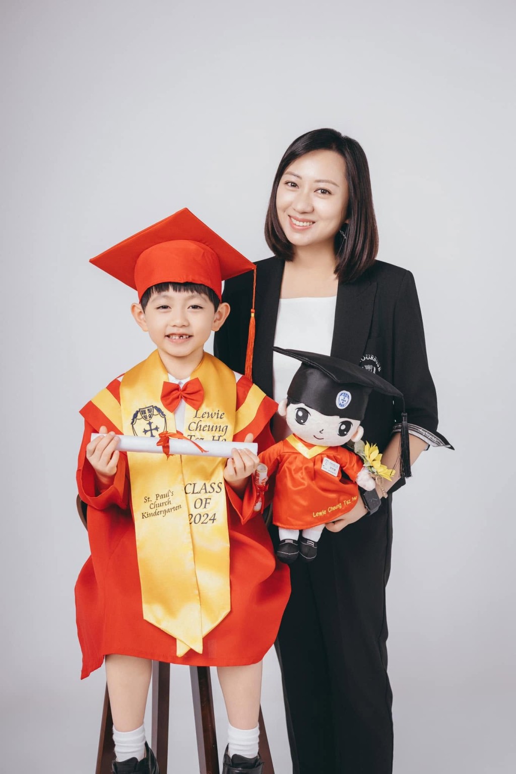 汪琳培育出一对子女品学兼优，并分别考入传统名校拔萃女书院及圣若瑟小学。