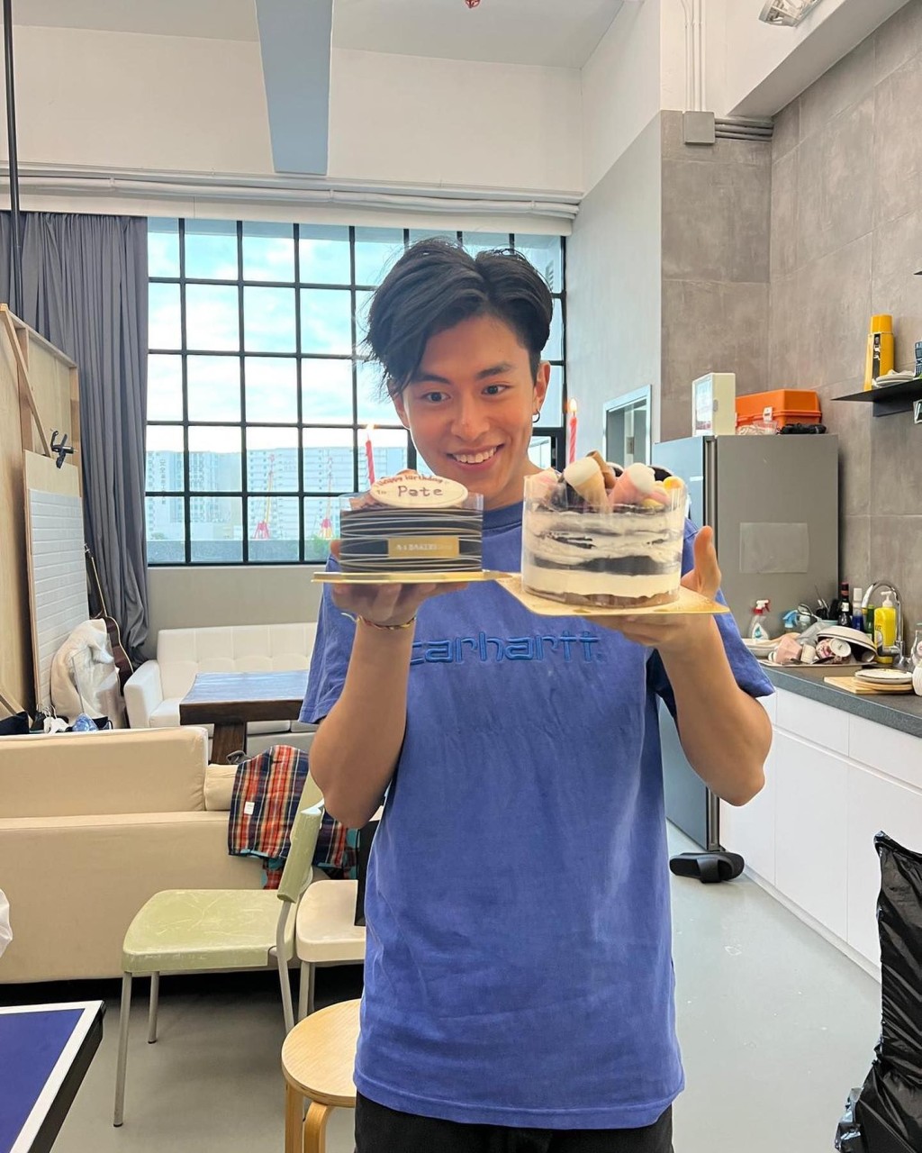 男模特兒Pete曾與陳康堤、徐濠縈一起欣賞演唱會。 男模特兒Pete曾與陳康堤、徐濠縈一起欣賞演唱會。