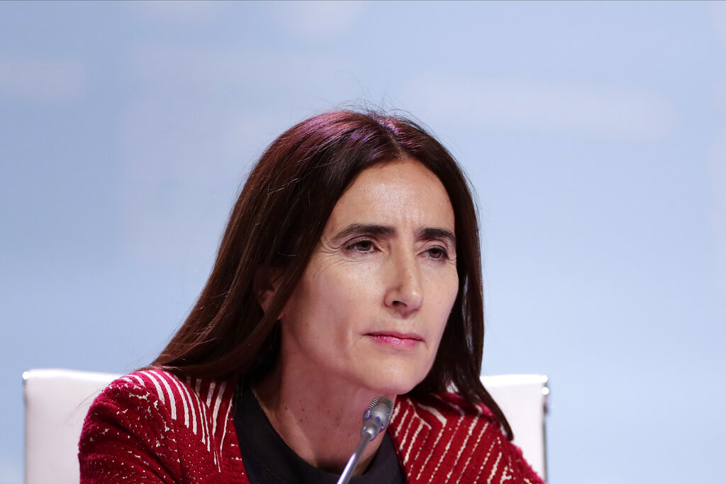 主持會議的智利女環境部長施密特。AP