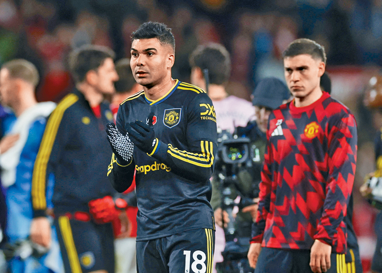 卡斯米路（左）無意返巴甲。