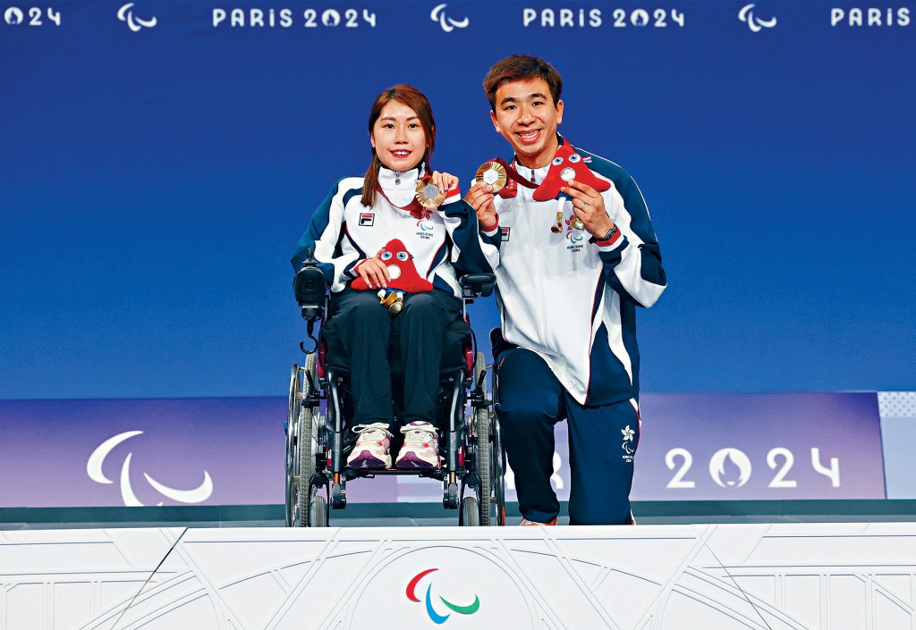 何宛淇與教練兼丈夫李榮傑合作奪金。