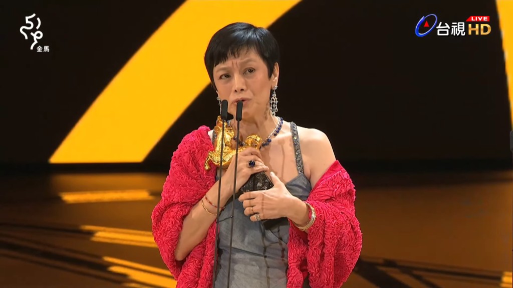 張艾嘉去年憑《燈火䦨珊》在台灣金馬奬大熱封后。