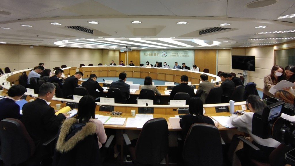 黃大仙區議會今午舉行首次大會。王偉邦攝