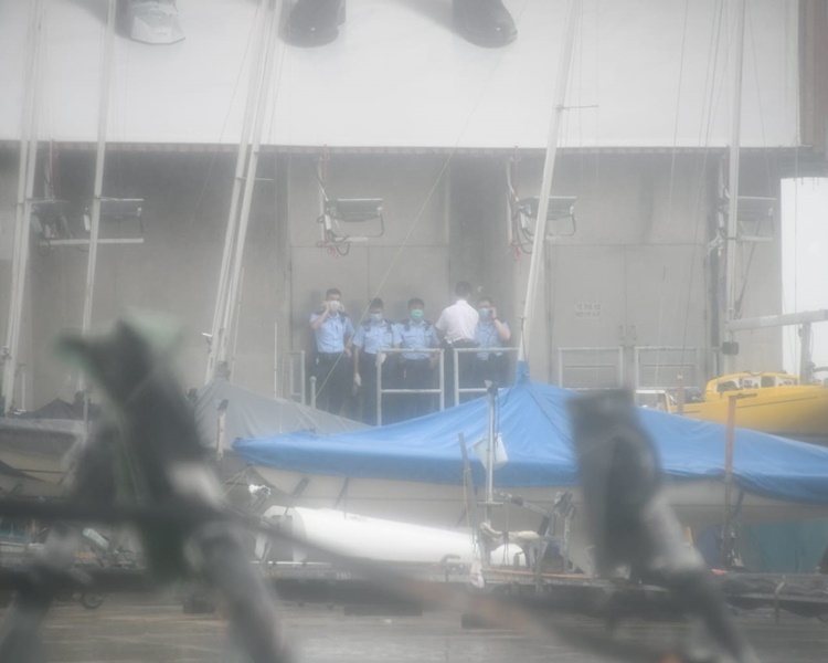 警員到場調查。楊偉亨攝