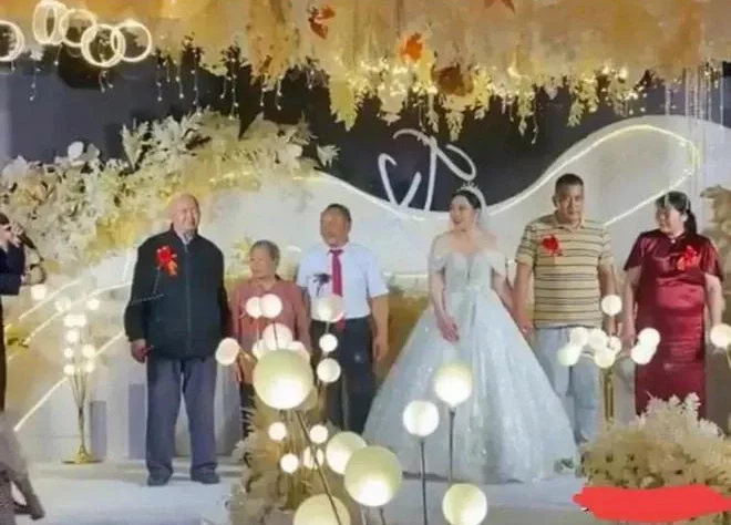 62歳新郎迎婜20多歲新娘的婚禮現場。