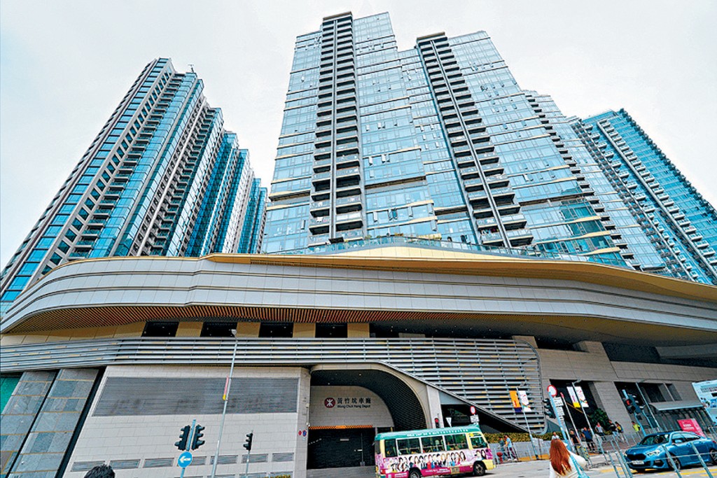 港岛南岸扬海一个面积1420方呎单位，以每月10.5万连车位承租，创该屋苑新高纪录。