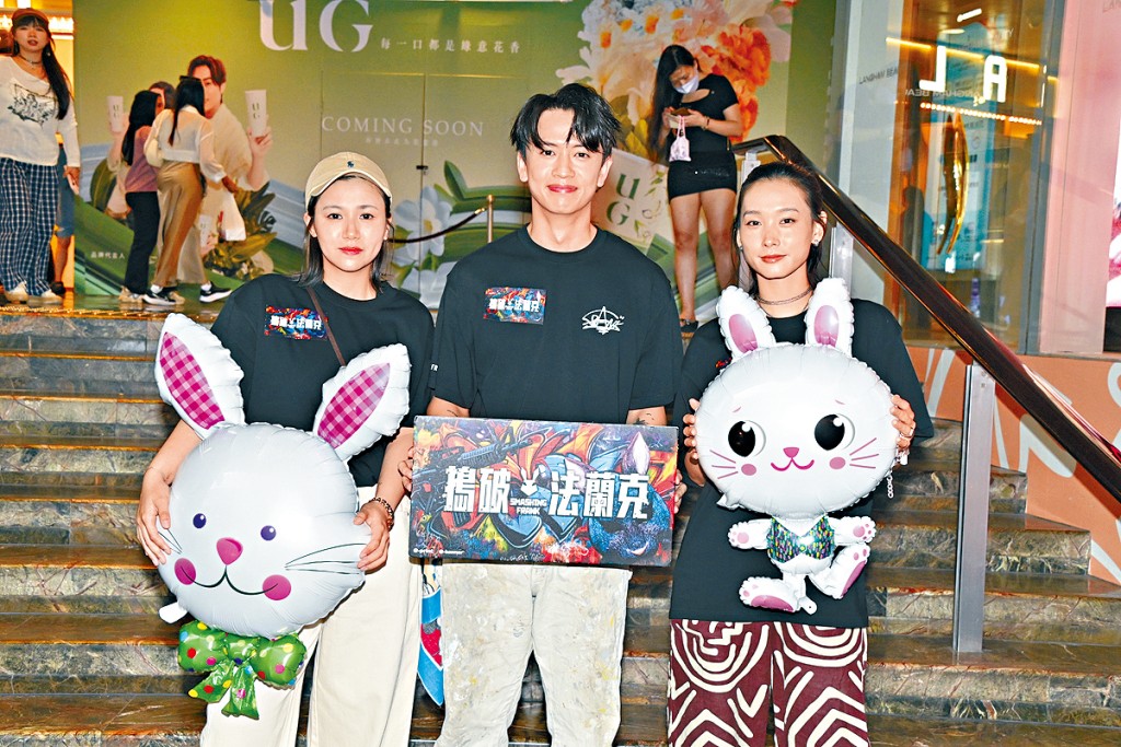 林家𤋮(中)、楊偲泳(左)都對談善言爭金像影后有信心。