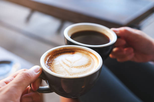 挪威研究又指，若每日喝6杯以上的煮泡式咖啡，或者3杯浓缩咖啡，会导致胆固醇上升。（图片来源：iStock）