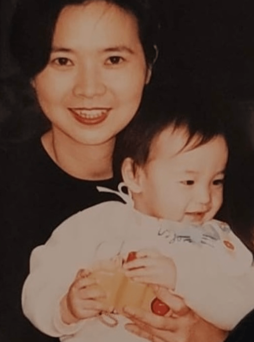 楊天宇（右）