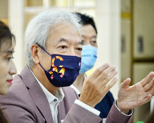 黃家和指,消費券對業界生意有幫助。
