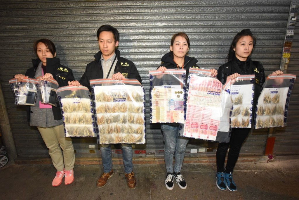 警方檢獲83包「海燕」。徐裕民攝