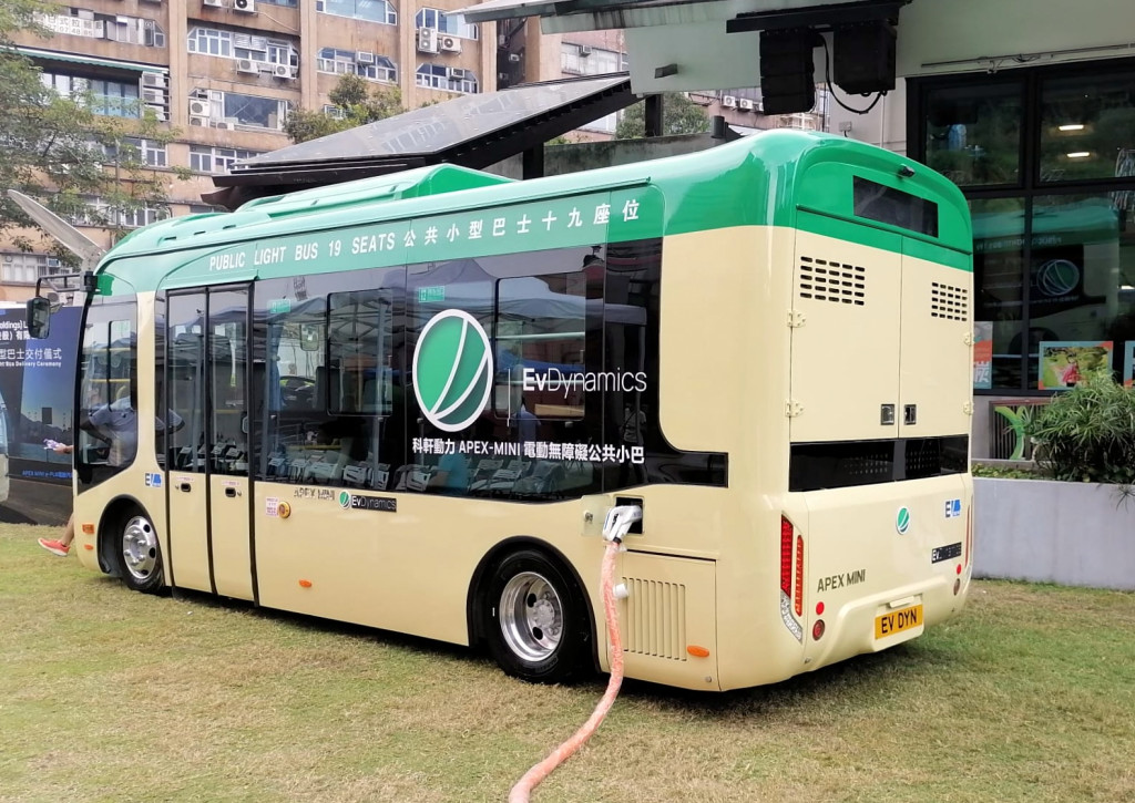 罗又指新能源的运输基金一向支持电动的士、小巴、甚至是巴士，局方都提供了一些资助，让他们进行在香港进行实地试验。资料图片