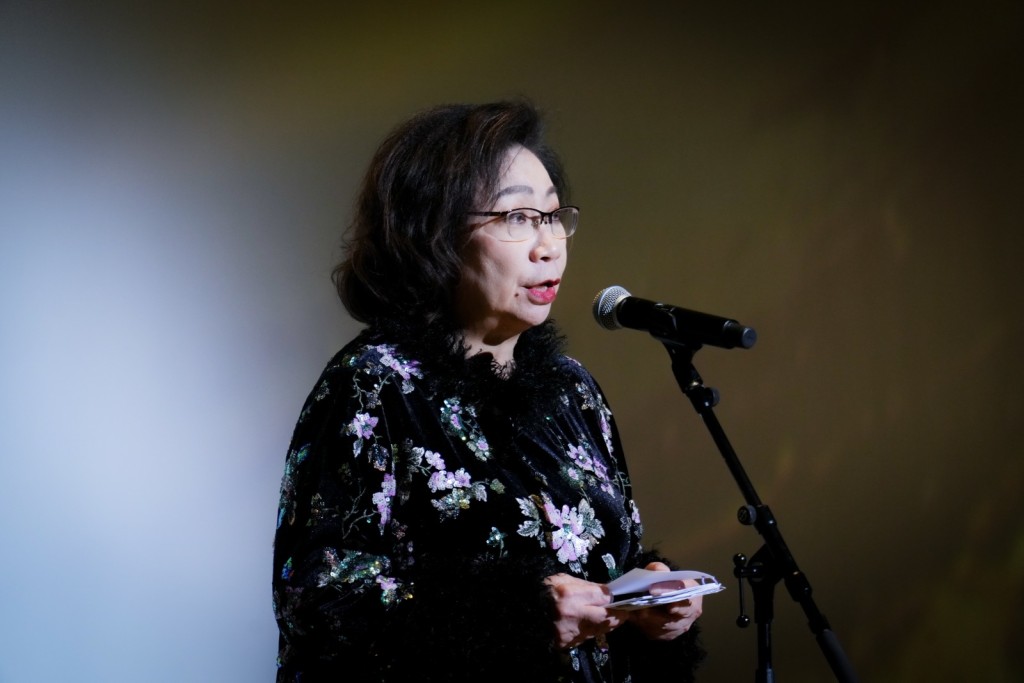 藝穗會董事會主席梁唐青儀致辭。