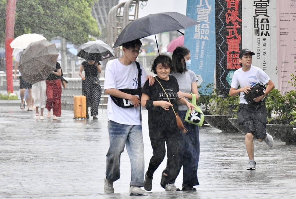 盧江球攝