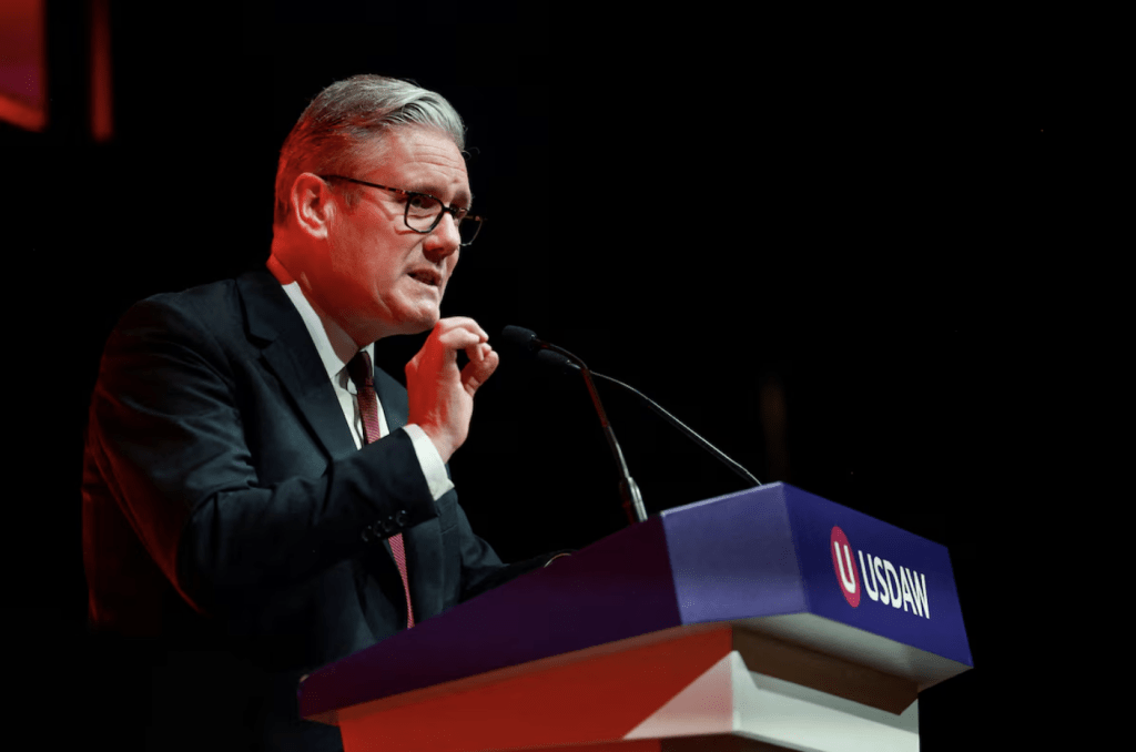 保守黨質疑施紀賢在國會就任命審查過程發表誤導性言論，動議要求將其交由特權委員會調查，最終遭否決。路透社