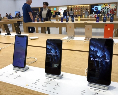 預計發表的4款iPhone中包括有iPhone 11 Pro Max的後繼機種。AP資料圖片