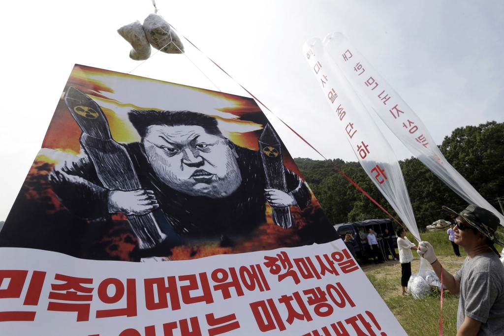 自由北韓運動聯盟先前就曾多次朝北韓空飄氣球、傳單。美聯社