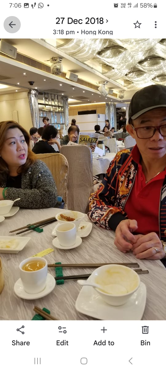 梅啟明和恩恩。 梅啟明和恩恩。