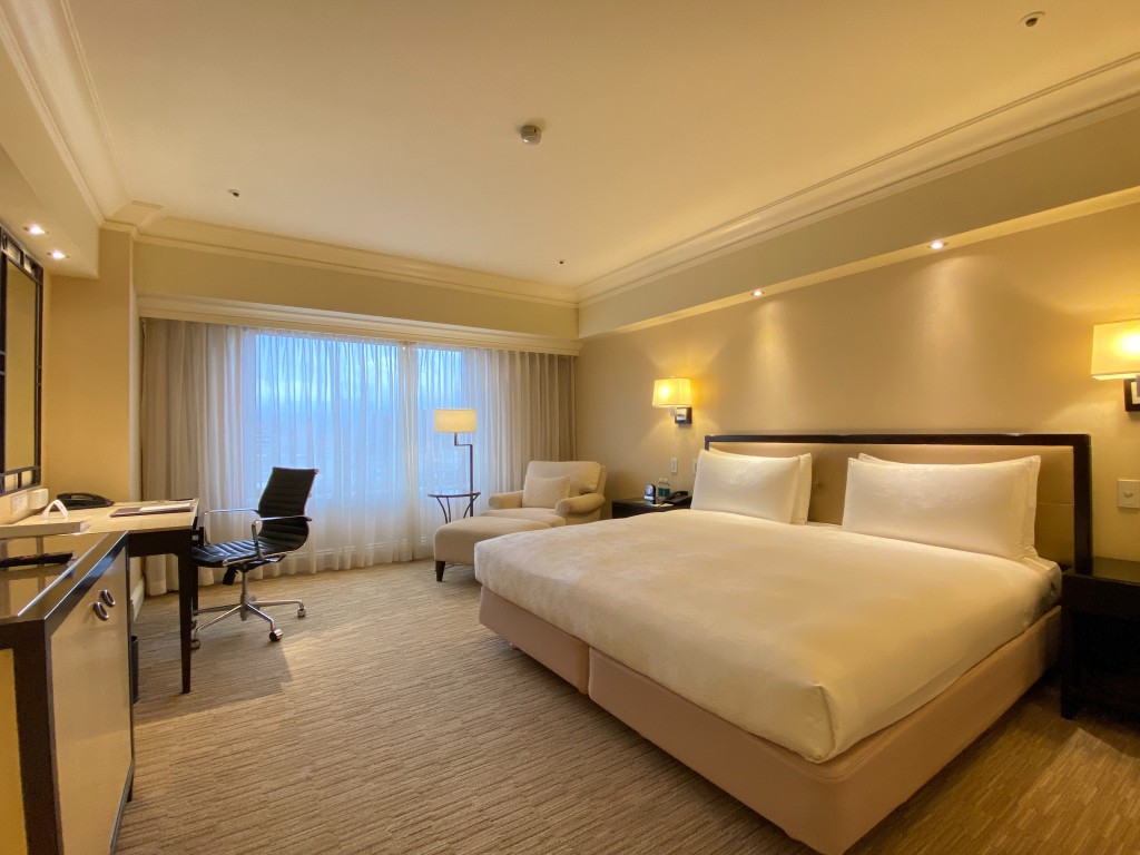 台北西華飯店是台北的名牌酒店，曾下榻的名人及巨星多不勝數。