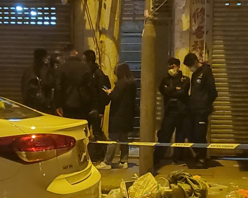 警方搗破越南幫武器庫。