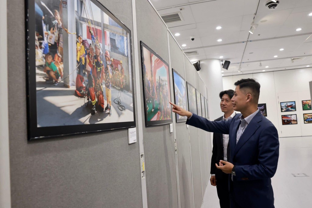 保安局《使命》摄影展一连两周在香港中央图书馆举行。保安局facebook图片