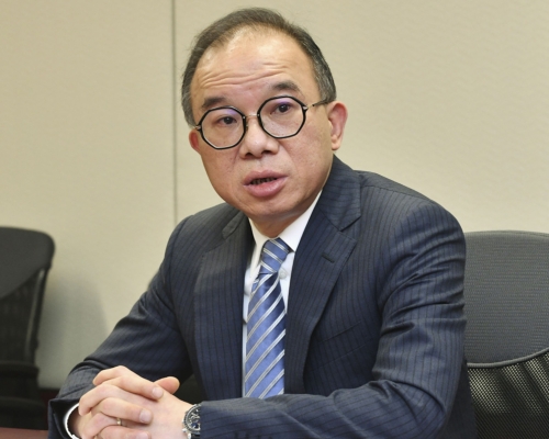 曾國衞。 資料圖片