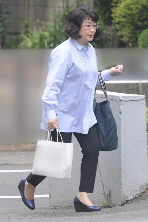 山口百蕙退隱40年專心做賢妻良母不復出。