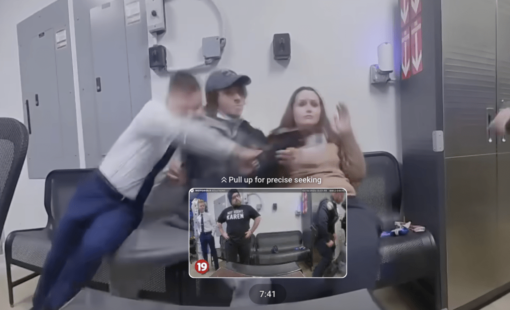 保安員上前撲向男子。影片截圖