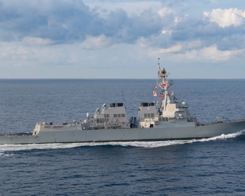 美軍神盾驅逐艦普雷布爾號駛入黃岩島12海里範圍水域。(資料圖片)