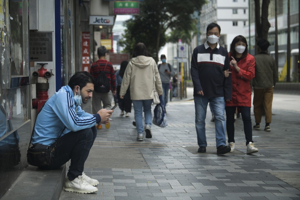 盧寵茂指政府目標是在2025年將吸煙率進一步降低至7.8%。資料圖片