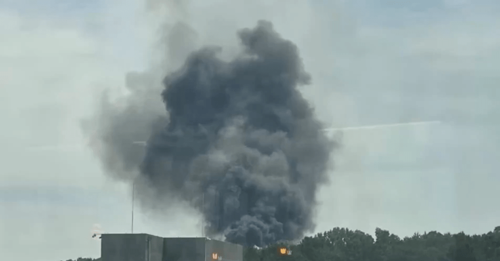 南韩韩华航空航天工厂爆炸，致多人死伤。Weather Monitor@X