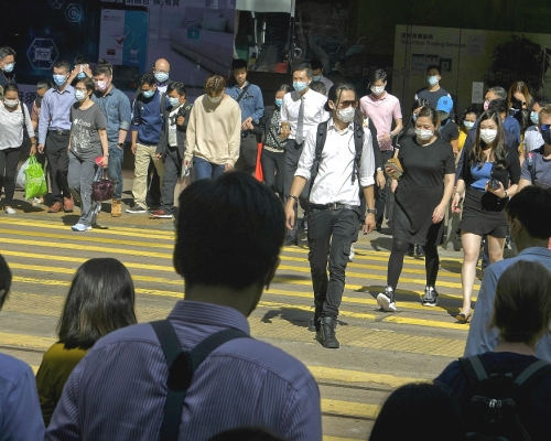 羅致光指取消強積金對沖待明年立法會改選後提交草案。資料圖片