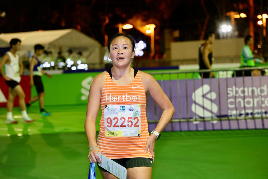 今日23歲生日的黃卓寧, 傷癒復出奪10公里銅牌, 對潔貞復出感到十分開心.