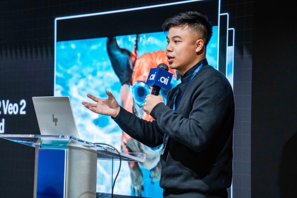 OpenClaw預示AI將從「工具」演變為「數字員工」，他形容其核心技術是一種可供AI學習的「標準作業流程（SOP）」。