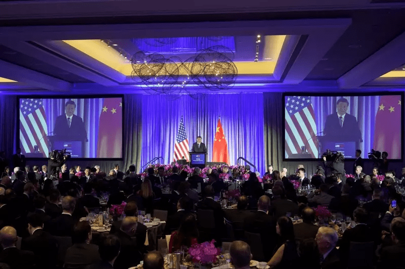 国家主席习近平稍早前在三藩市与300位美国企业主管举行晚宴。 AP